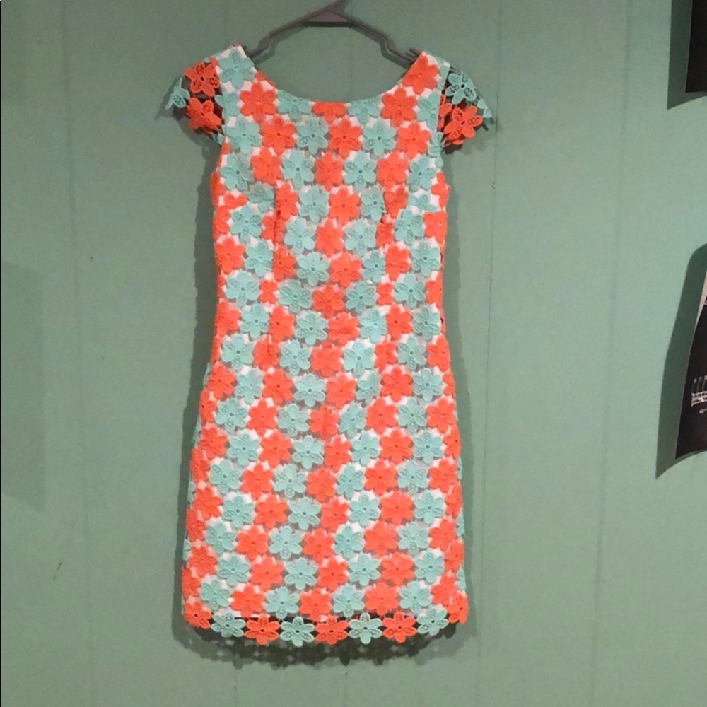 Lily Pulitzer lace flower cap sleeve dress